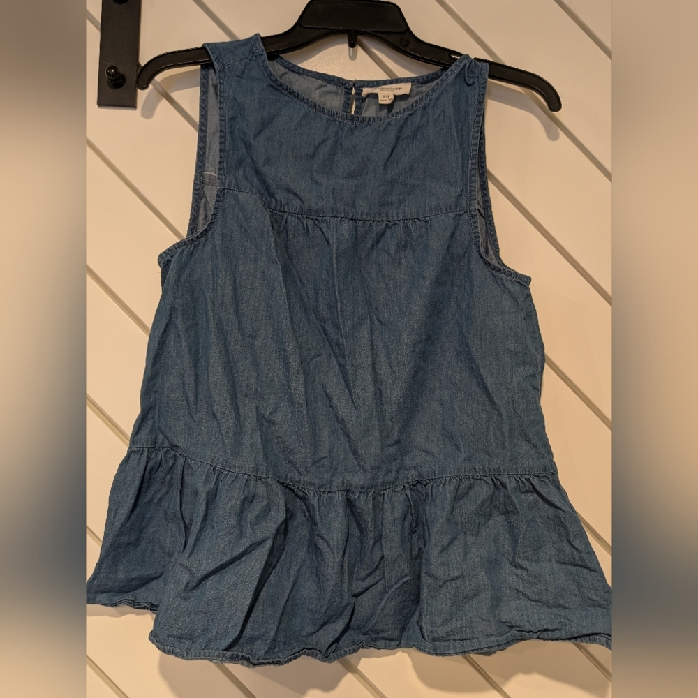 Beach Lunch Lounge "Lee" Sleeveless Tiered Chambray Top
